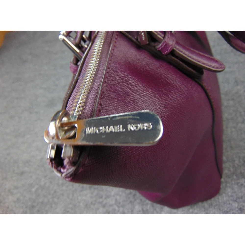 Michael‎ Kors Jet Set Tote Bag Saffiano Leather Plum Purple Zipper Closure MK
